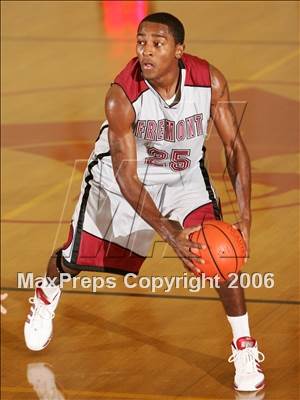 Thumbnail 2 in St. Dominic vs. Fremont-Los Angeles (Torrey Pines Holiday Classic) photogallery.