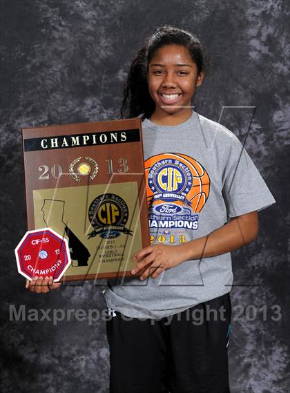 Thumbnail 2 in Santiago (CIF SS D1A Awards) photogallery.