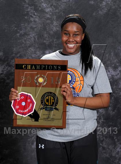 Thumbnail 1 in Santiago (CIF SS D1A Awards) photogallery.