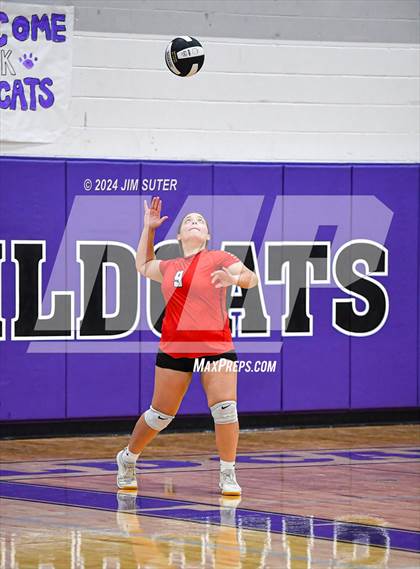 Thumbnail 2 in Elgin vs Travis photogallery.