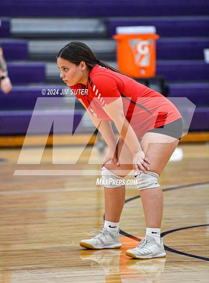 Thumbnail 2 in Elgin vs Travis photogallery.