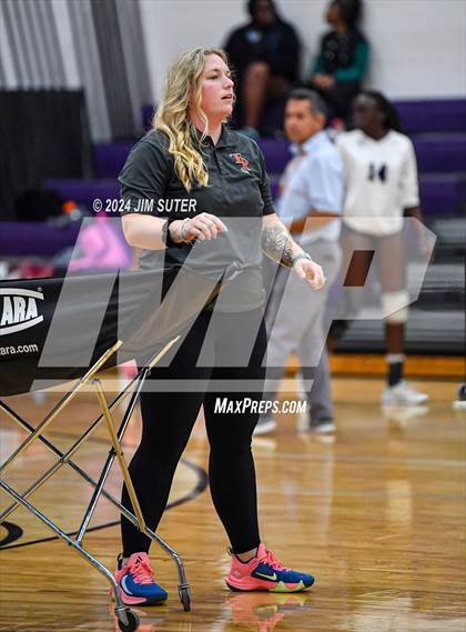 Thumbnail 2 in Elgin vs Travis photogallery.