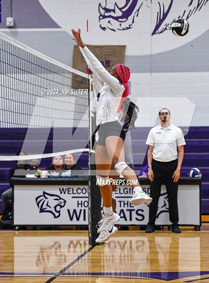 Thumbnail 2 in Elgin vs Travis photogallery.