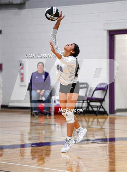 Thumbnail 3 in Elgin vs Travis photogallery.