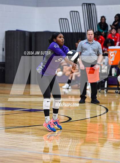 Thumbnail 3 in Elgin vs Travis photogallery.