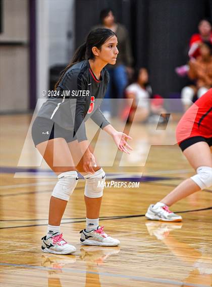 Thumbnail 3 in Elgin vs Travis photogallery.