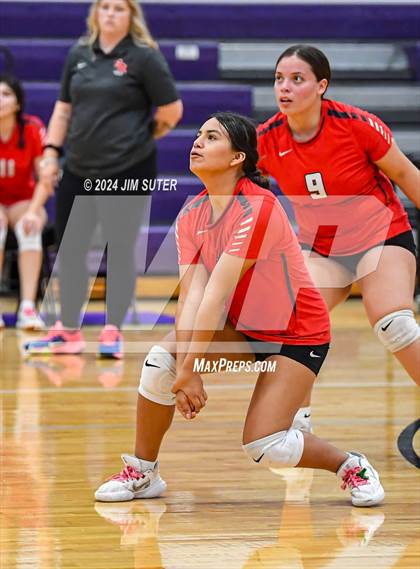 Thumbnail 1 in Elgin vs Travis photogallery.