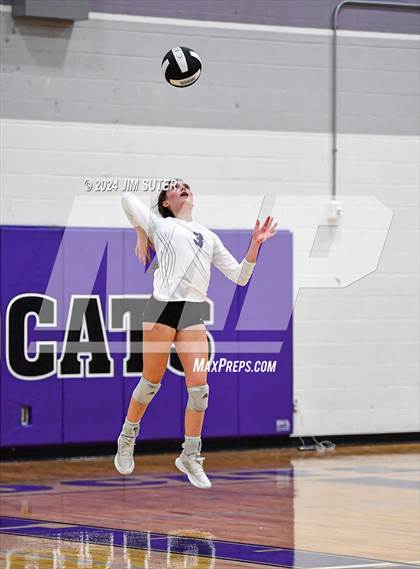 Thumbnail 3 in Elgin vs Travis photogallery.