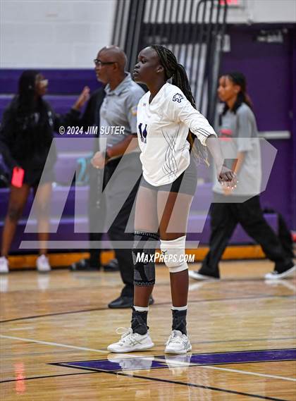 Thumbnail 2 in Elgin vs Travis photogallery.