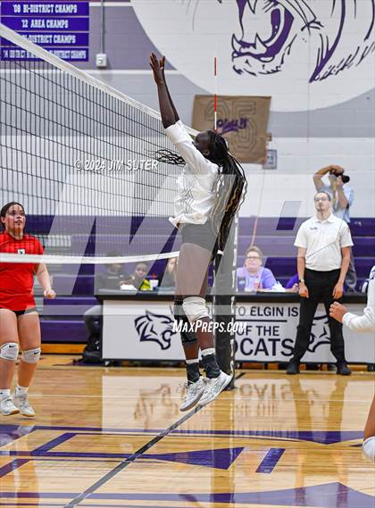Thumbnail 2 in Elgin vs Travis photogallery.