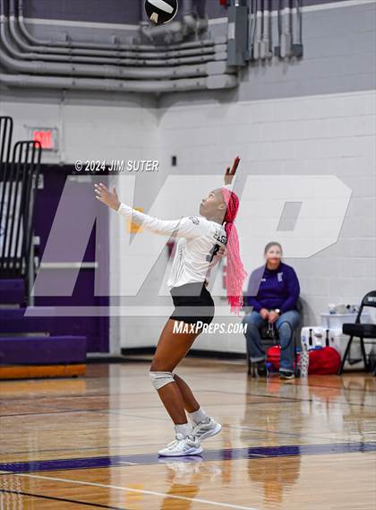 Thumbnail 3 in Elgin vs Travis photogallery.