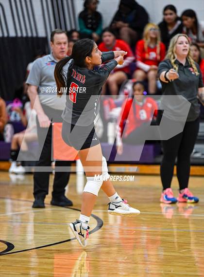 Thumbnail 2 in Elgin vs Travis photogallery.