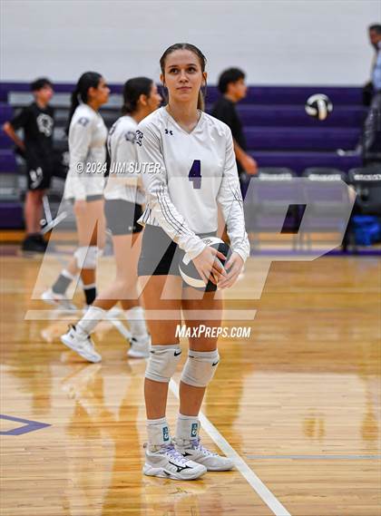 Thumbnail 3 in Elgin vs Travis photogallery.