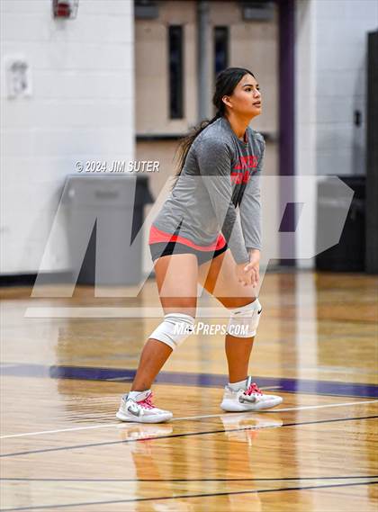 Thumbnail 2 in Elgin vs Travis photogallery.