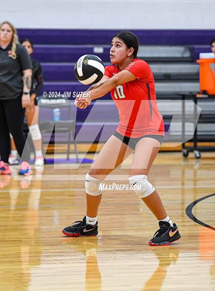 Thumbnail 1 in Elgin vs Travis photogallery.