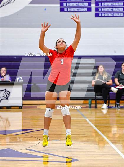 Thumbnail 2 in Elgin vs Travis photogallery.