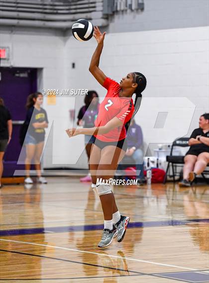 Thumbnail 2 in Elgin vs Travis photogallery.