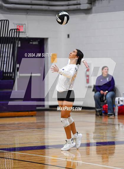 Thumbnail 3 in Elgin vs Travis photogallery.