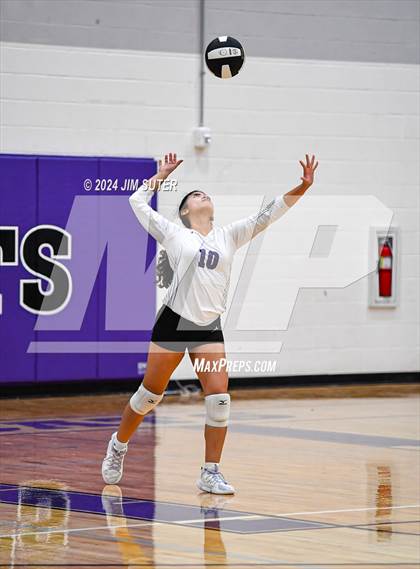 Thumbnail 3 in Elgin vs Travis photogallery.