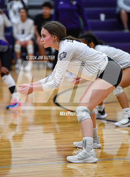 Thumbnail 3 in Elgin vs Travis photogallery.