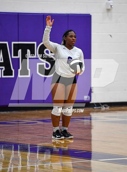 Thumbnail 3 in Elgin vs Travis photogallery.