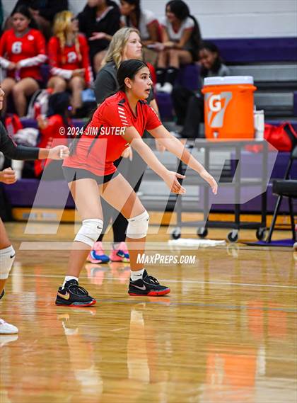 Thumbnail 2 in Elgin vs Travis photogallery.