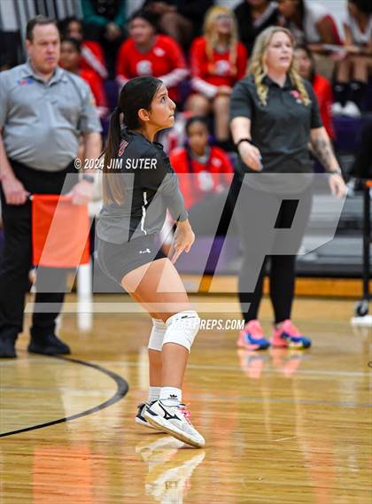 Thumbnail 3 in Elgin vs Travis photogallery.
