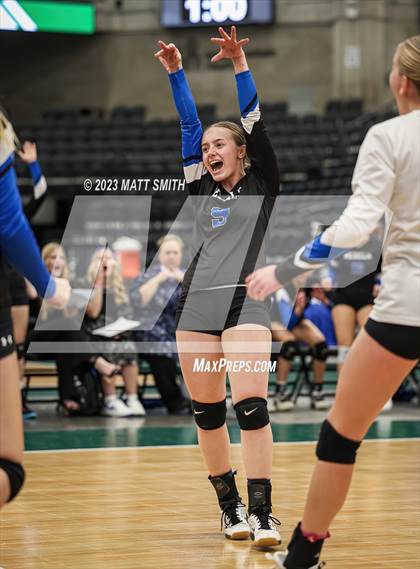 Thumbnail 2 in Rich vs. Panguitch (UHSAA 1A Final) photogallery.