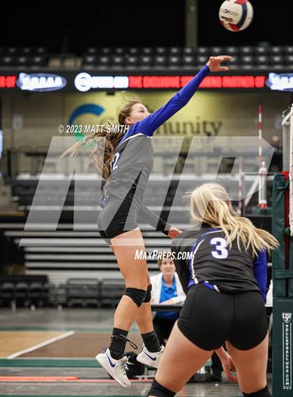 Thumbnail 2 in Rich vs. Panguitch (UHSAA 1A Final) photogallery.