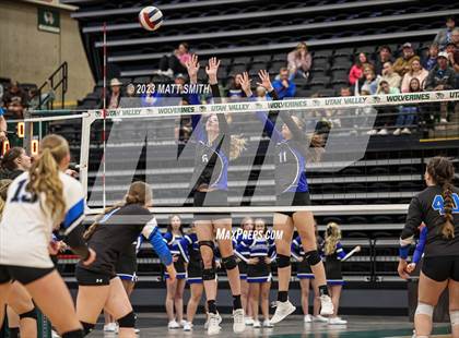 Thumbnail 1 in Rich vs. Panguitch (UHSAA 1A Final) photogallery.