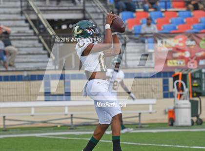 Thumbnail 3 in Longview vs. West Monroe photogallery.