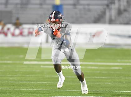 Thumbnail 2 in Longview vs. West Monroe photogallery.