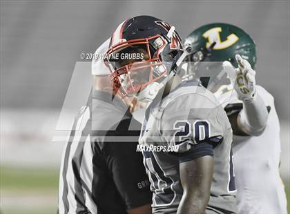 Thumbnail 1 in Longview vs. West Monroe photogallery.