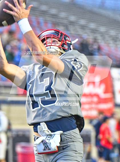 Thumbnail 2 in Longview vs. West Monroe photogallery.