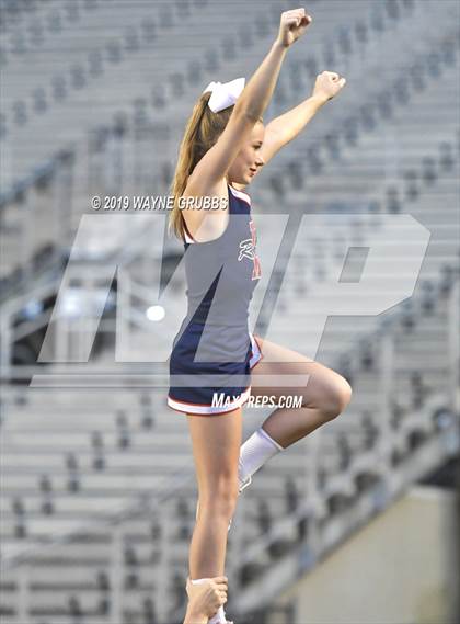 Thumbnail 1 in Longview vs. West Monroe photogallery.