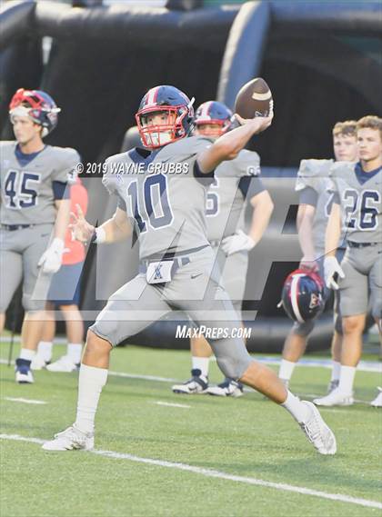 Thumbnail 2 in Longview vs. West Monroe photogallery.