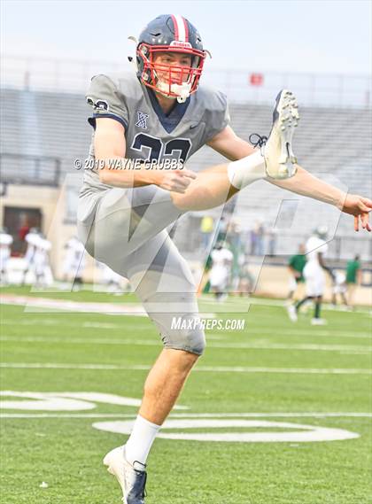 Thumbnail 1 in Longview vs. West Monroe photogallery.