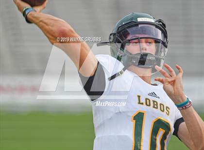 Thumbnail 2 in Longview vs. West Monroe photogallery.