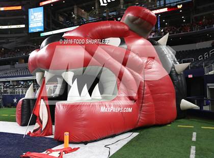 Thumbnail 2 in Wylie vs. Carthage (UIL 4A Division 1 Final) photogallery.