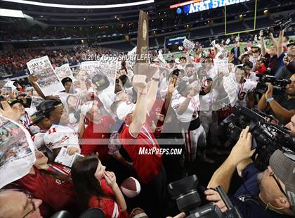 Thumbnail 2 in Wylie vs. Carthage (UIL 4A Division 1 Final) photogallery.