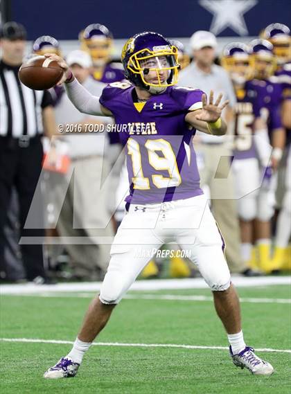 Thumbnail 1 in Wylie vs. Carthage (UIL 4A Division 1 Final) photogallery.