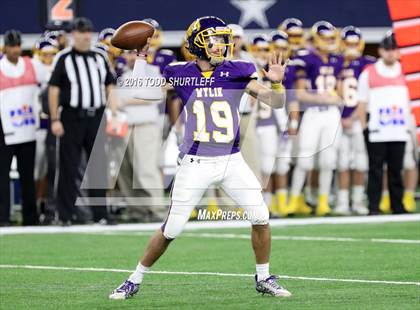 Thumbnail 2 in Wylie vs. Carthage (UIL 4A Division 1 Final) photogallery.