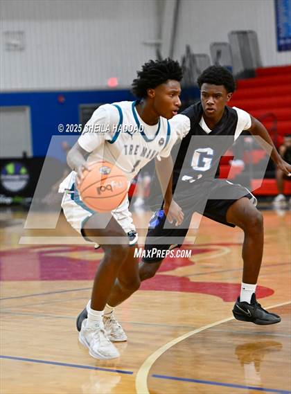 Thumbnail 3 in Gibbs vs Tre Mann  (Hoopvibe - Preseason) photogallery.