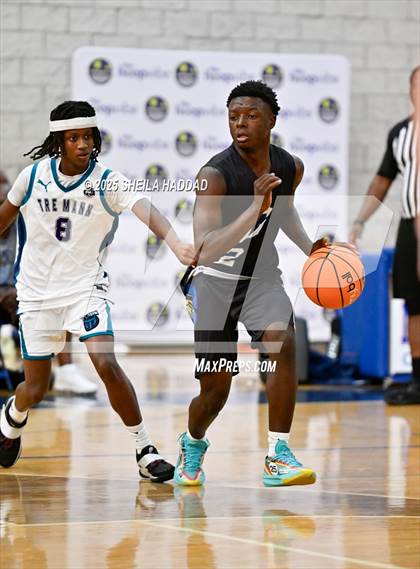 Thumbnail 2 in Gibbs vs Tre Mann  (Hoopvibe - Preseason) photogallery.