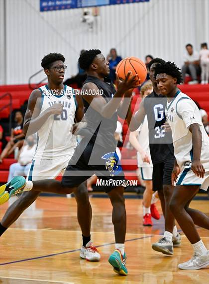 Thumbnail 3 in Gibbs vs Tre Mann  (Hoopvibe - Preseason) photogallery.