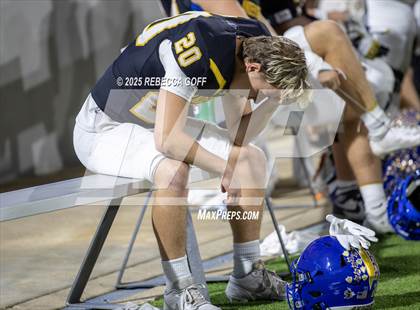 Thumbnail 3 in Barbers Hill vs. Anderson (UIL Football 5A D1 Area) photogallery.