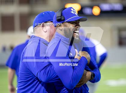 Thumbnail 1 in Barbers Hill vs. Anderson (UIL Football 5A D1 Area) photogallery.
