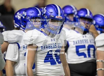Thumbnail 3 in Barbers Hill vs. Anderson (UIL Football 5A D1 Area) photogallery.