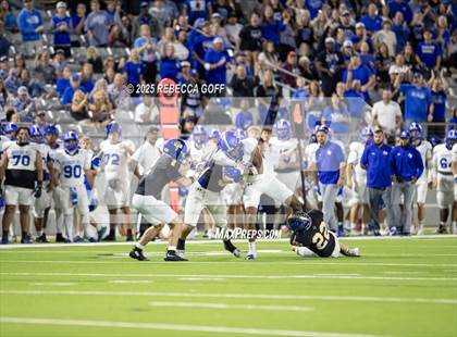 Thumbnail 3 in Barbers Hill vs. Anderson (UIL Football 5A D1 Area) photogallery.