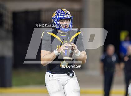 Thumbnail 1 in Barbers Hill vs. Anderson (UIL Football 5A D1 Area) photogallery.